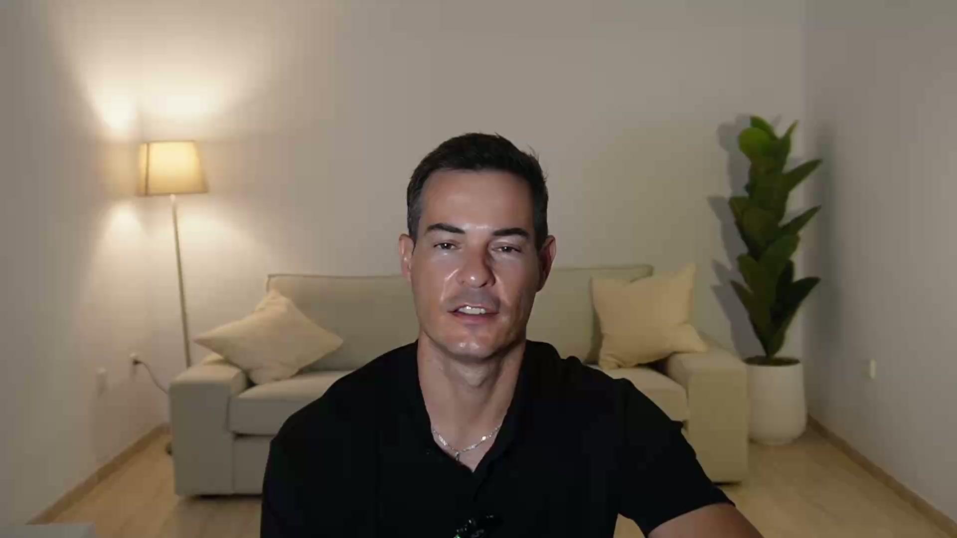 Primer fotograma del vídeo de Presencia Radical